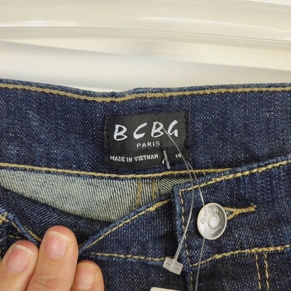 BCBG Paris Bootcut Blue Jeans Size 14 - Picture 5 of 7